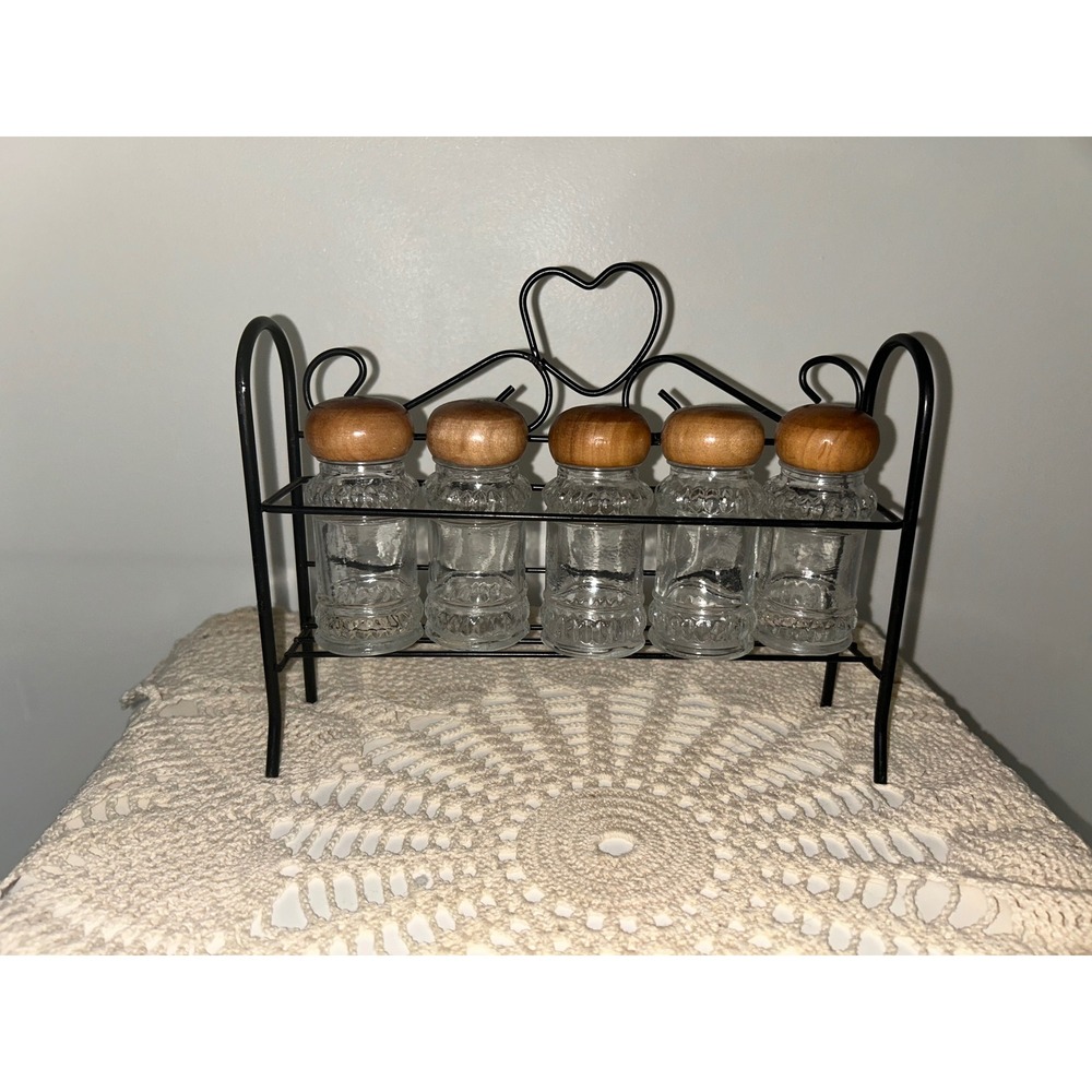 Vintage Spice Rack Set 5 Glass Jars Wood Lids Black Wire Heart Scroll Organizer